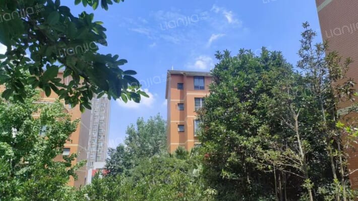 锦泰河畔外景图