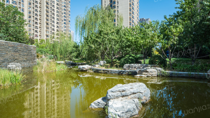 常楹公元外景图