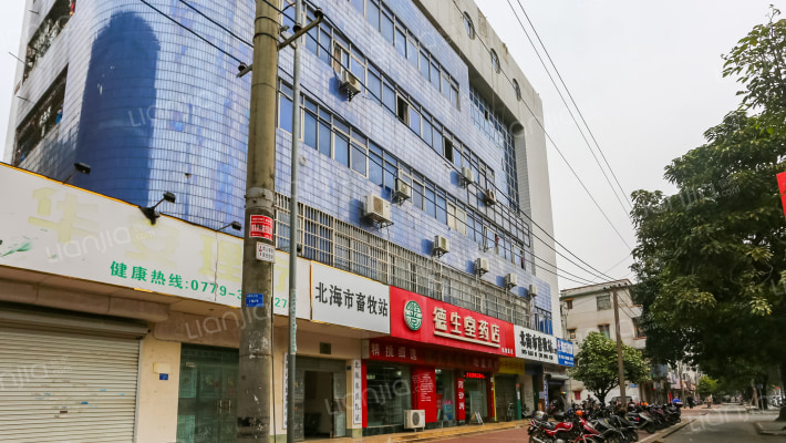 青年大厦外景图