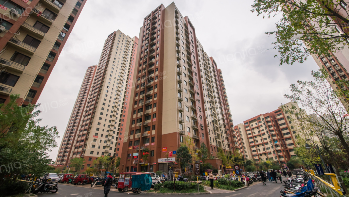 未来滨河小区外景图