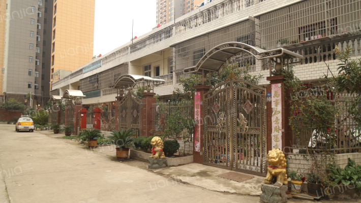 欣欣小区外景图