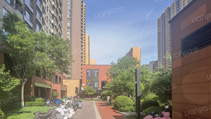 万科蓝山3期外景图