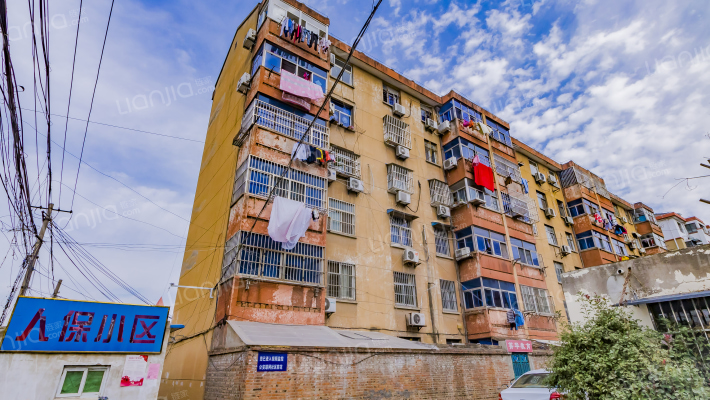 人保小区外景图