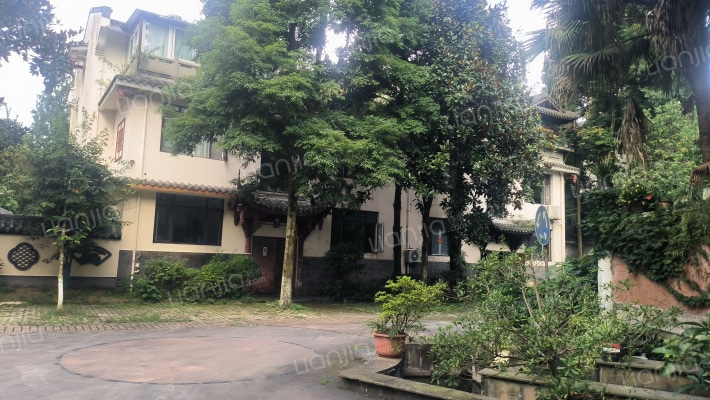 清溪映墅外景图