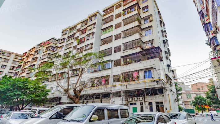 新村北路市政总公司公寓外景图