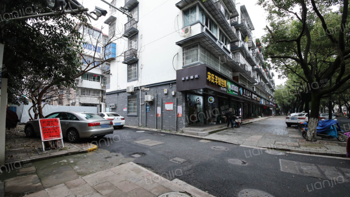 鲁迅中路外景图