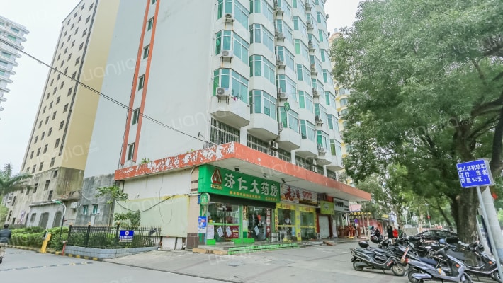 木林森大厦外景图