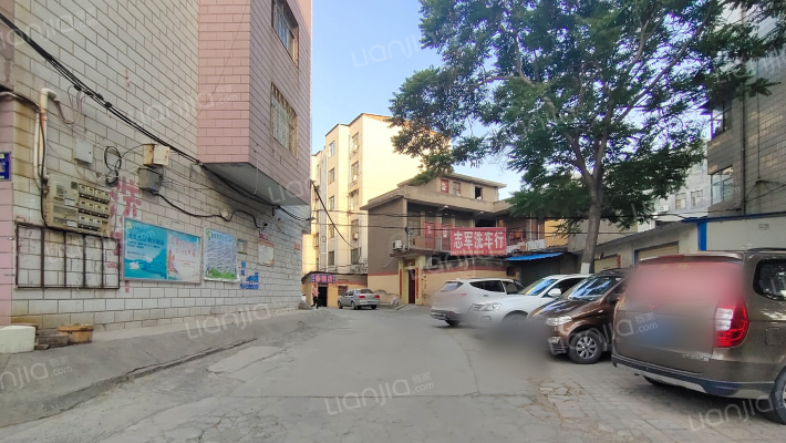 二轻局家属院外景图