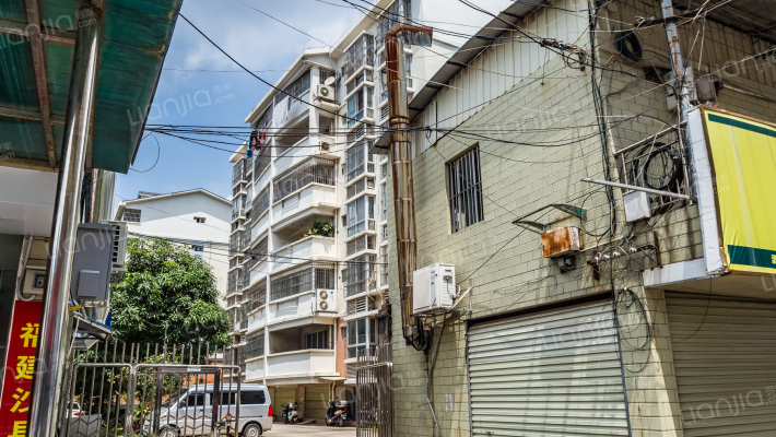 秀厢住宅小区外景图