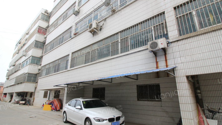 捕捞公司家属院外景图