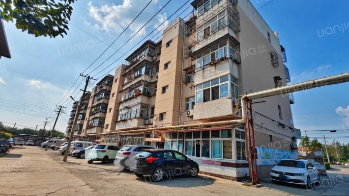 欣发公寓外景图