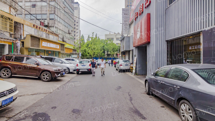 龙泉花园外景图