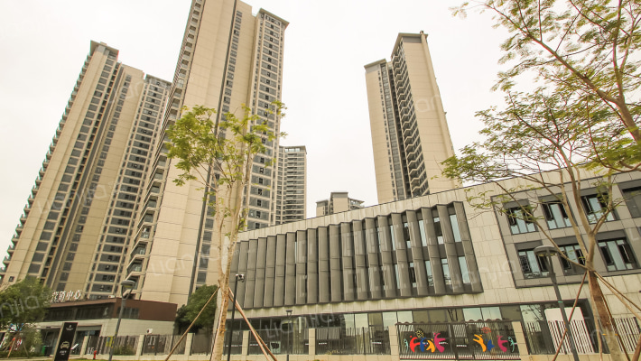 融创月湾首府外景图