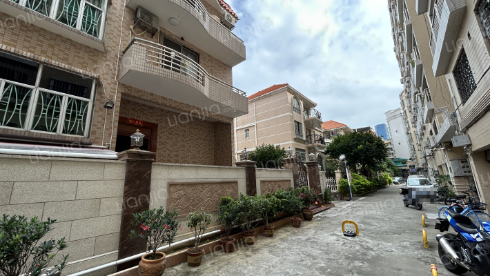 东骏花园外景图