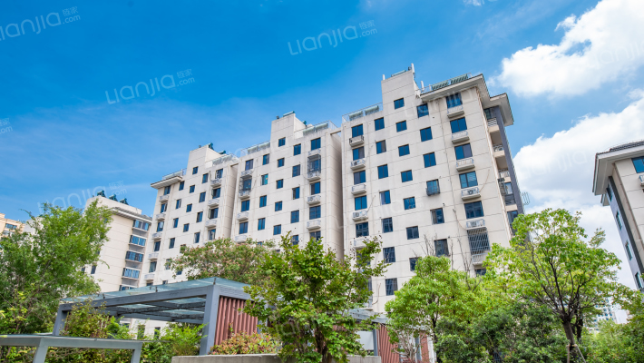 南馨豪庭外景图