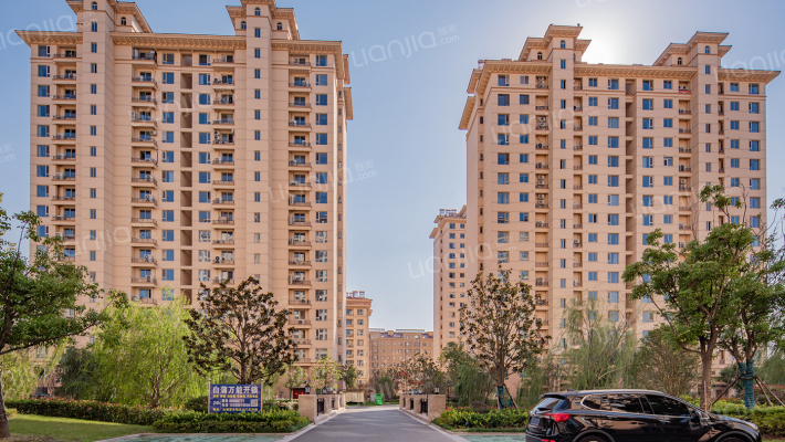 九龙溪畔外景图