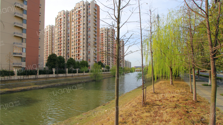 崧泽华城和瑞西苑外景图