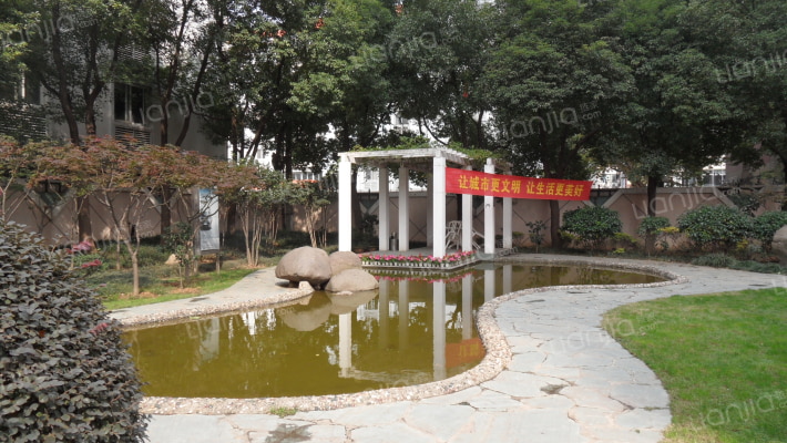 成贤公寓外景图