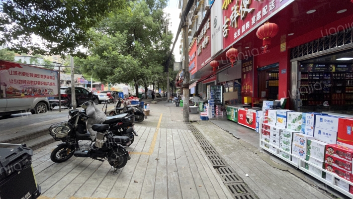 开磷百花小区外景图