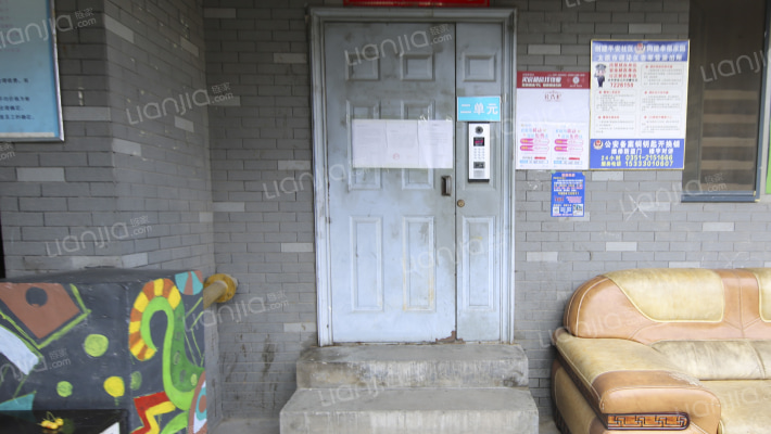 河畔明珠外景图