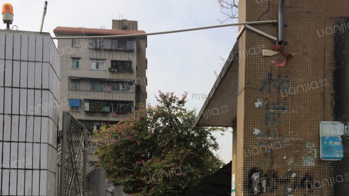 松北水厂宿舍外景图