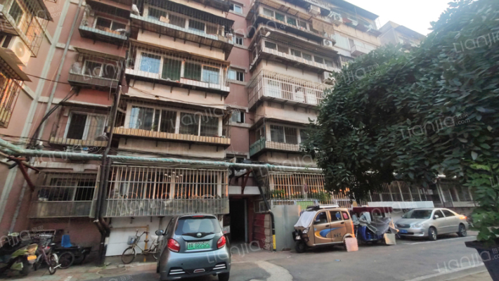 智贤公寓外景图