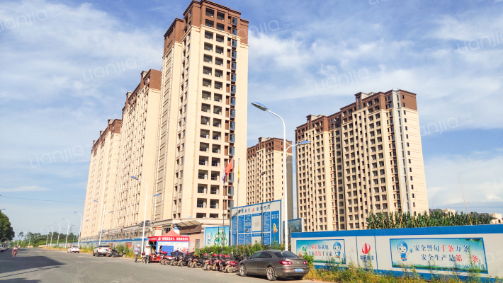 中天·东方诚品外景图