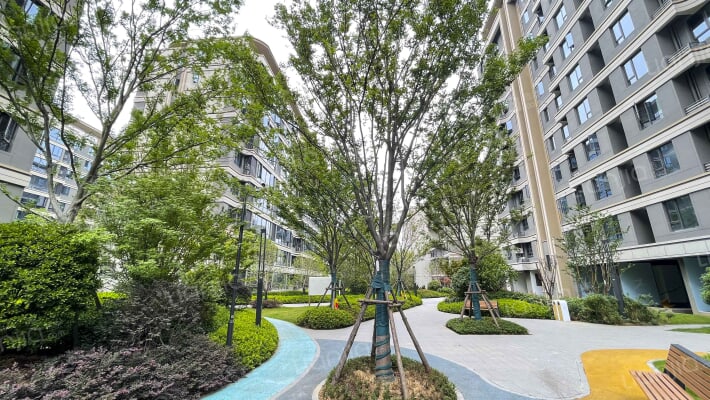 泽信·湖畔云筑外景图