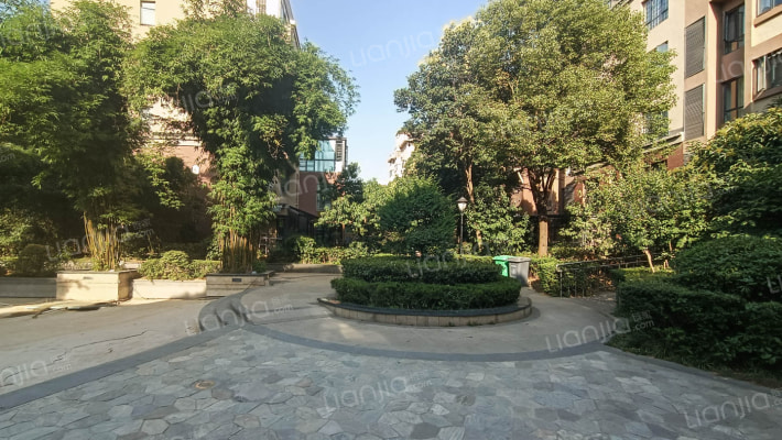 CBD爱克·首府外景图