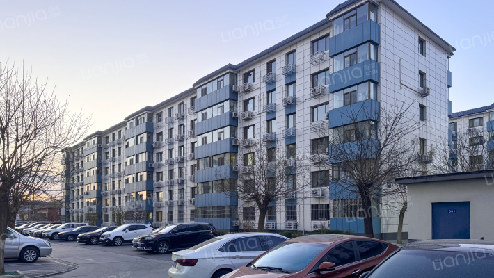 信合家园小区外景图