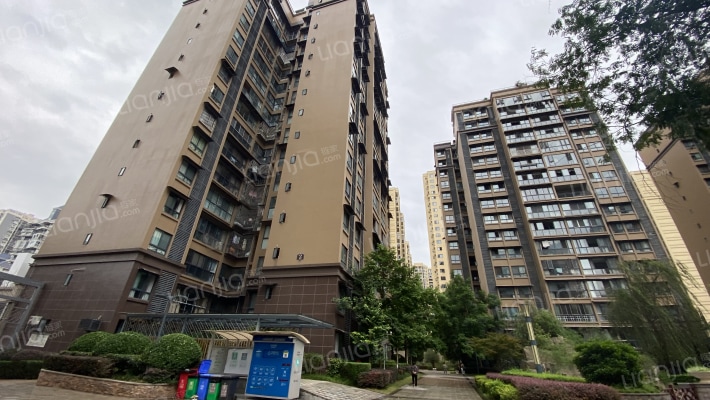 佰盛香格里拉外景图