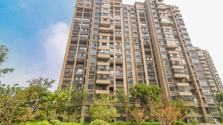 绿地高铁东城外景图