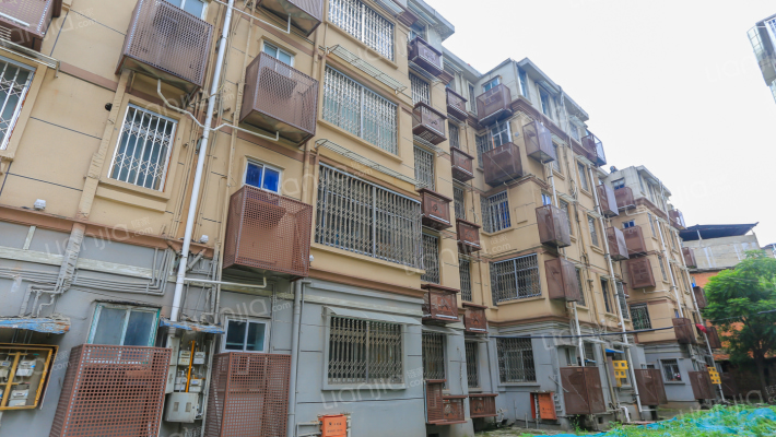 省总工会干校宿舍外景图