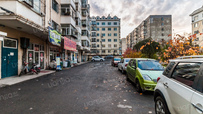 学府绿景苑外景图