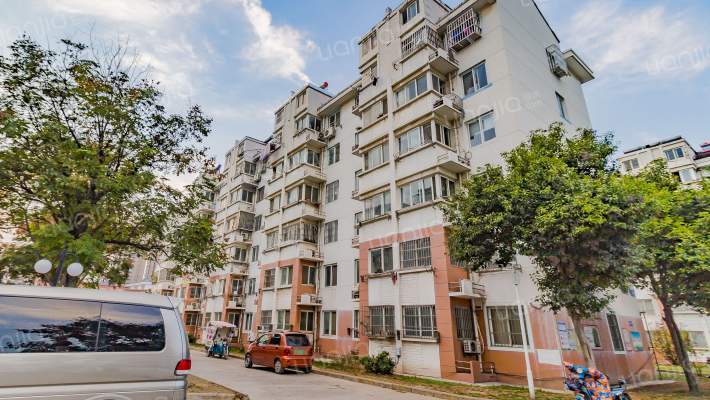 东风花园外景图