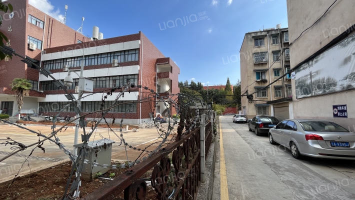 云南省财经学校家属区外景图