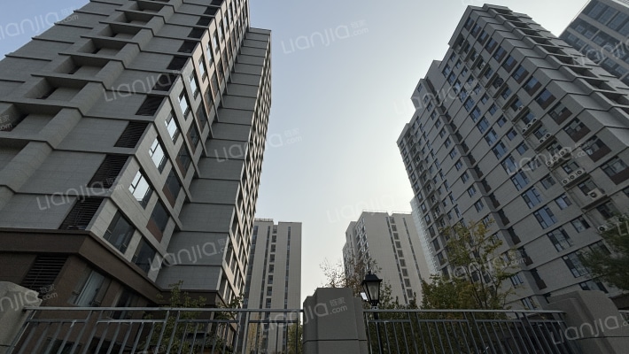 东华国樾府外景图