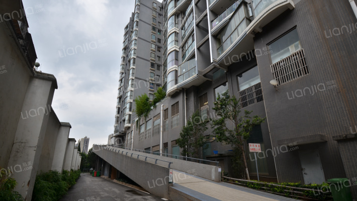 世纪俊园外景图