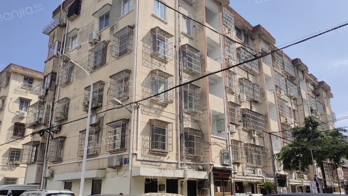 建设西路140弄外景图