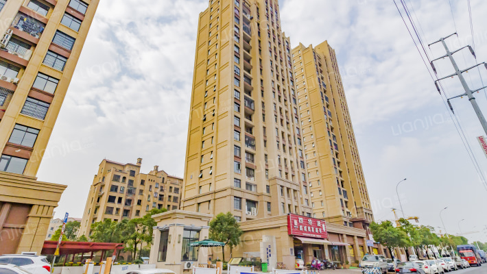 中航城波波里花园外景图