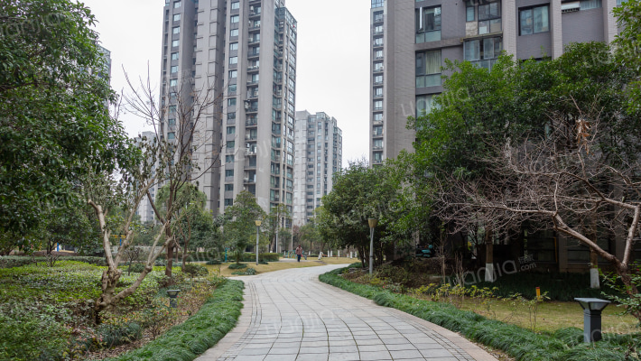 亚厦阳光假日外景图