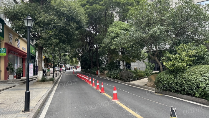 梦想典城外景图