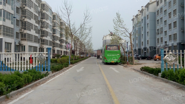 雅居花苑外景图