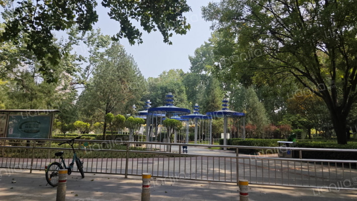 市卫生学校外景图