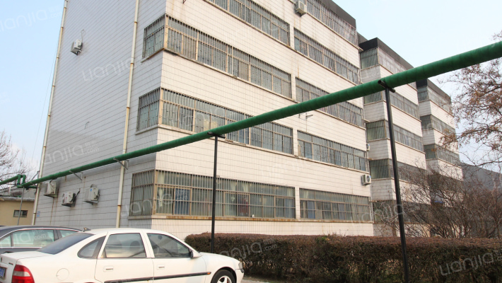 广场街南粮食局外景图