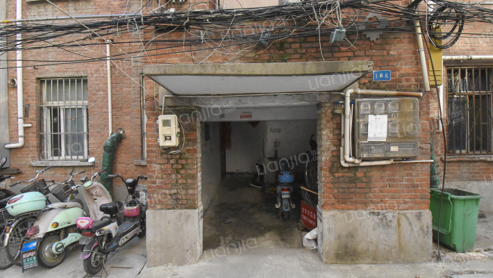 阀门厂家属院外景图