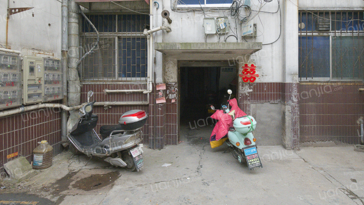 西郊信用社家属院外景图