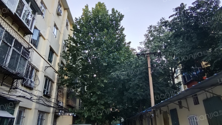 省医院宿舍外景图