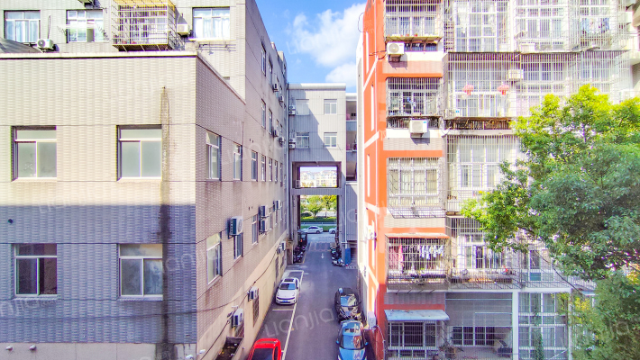 龙柏商务会所外景图