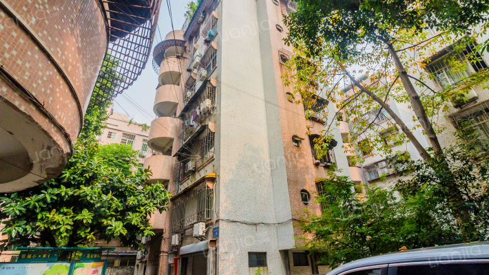 怡福新村外景图